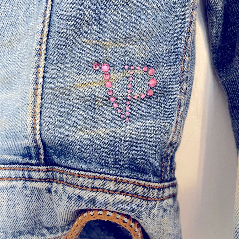 *VINTAGE* DENIM JACKET w/RHINESTONES, PATCHES & EMBROIDERY🤩 - Picture 10 of 11